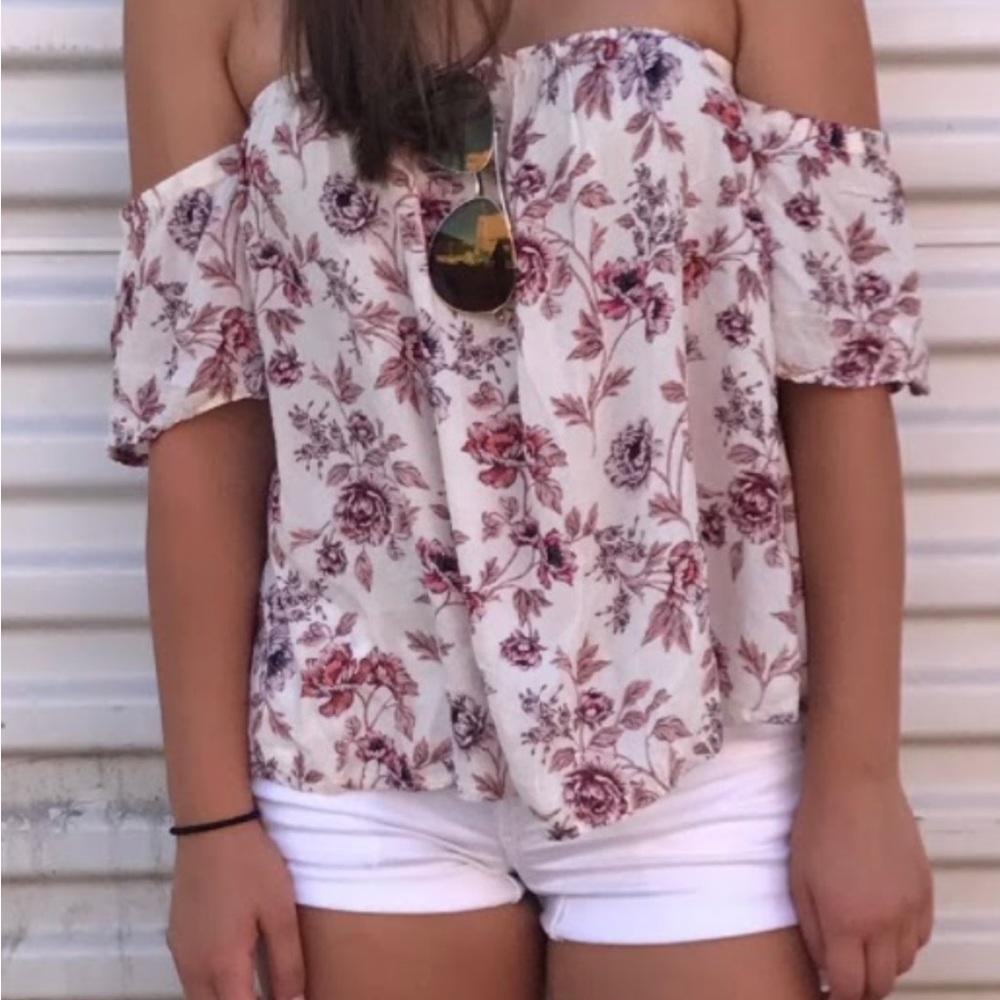 Flowy Off-The-Shoulder